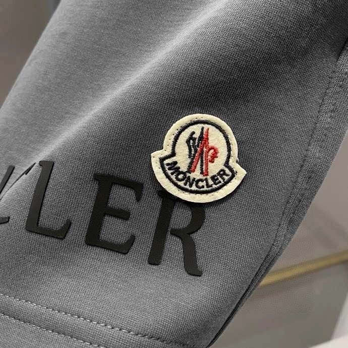 Moncler Short Pants WrinkleFree 141810
