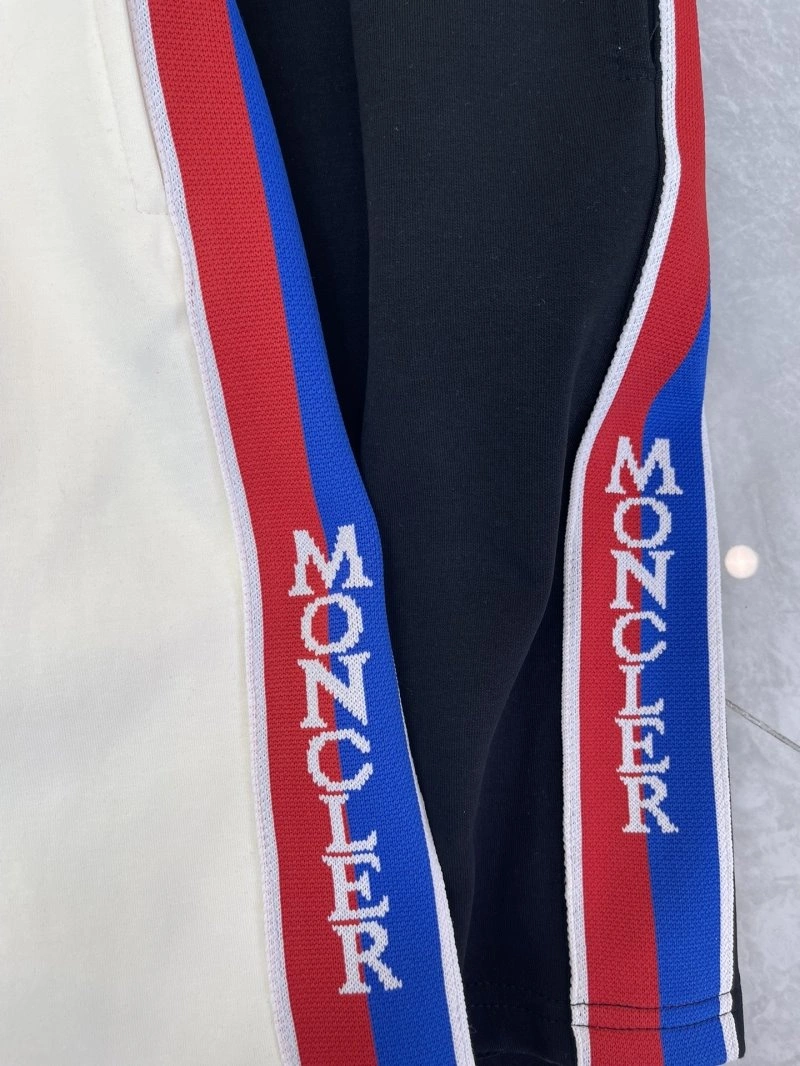 NewStyle Moncler Short Pants 139600