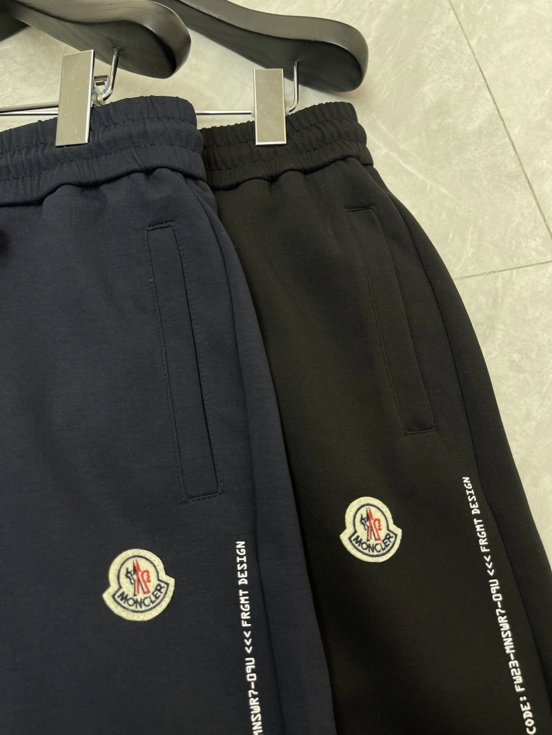 Moncler Short Pants Sporty 139590