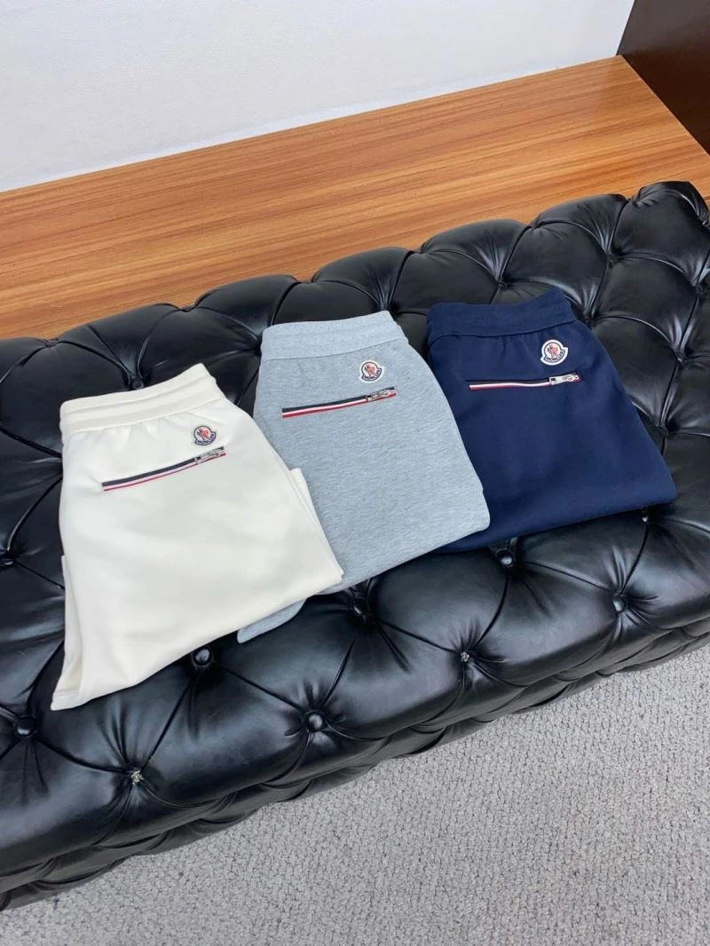 Vibrant Moncler Short Pants 141554