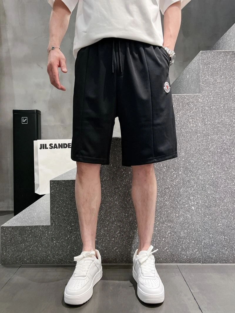 Elegant Moncler Short Pants 141522