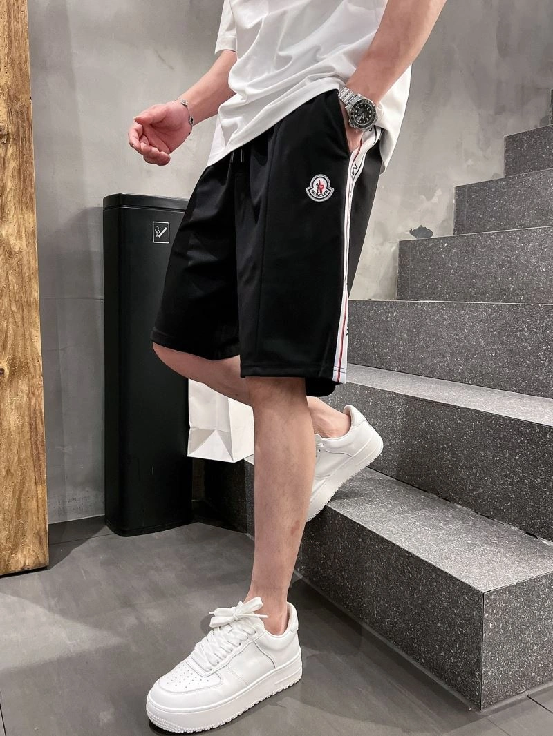 Elegant Moncler Short Pants 141522
