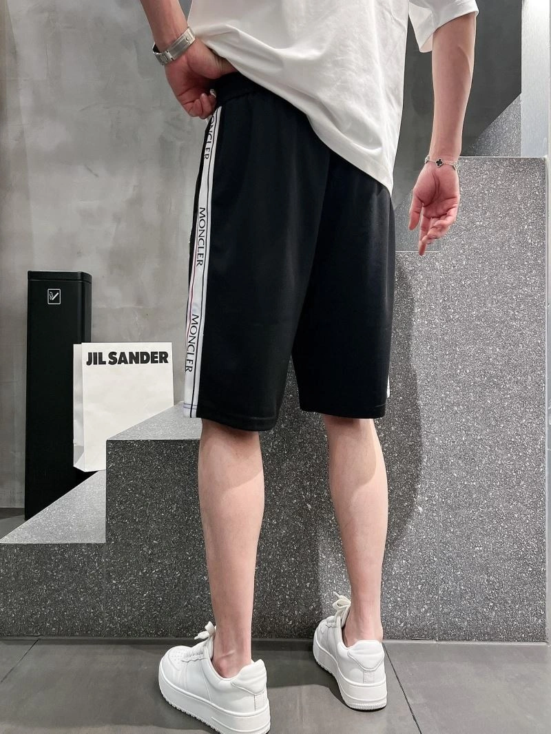Elegant Moncler Short Pants 141522