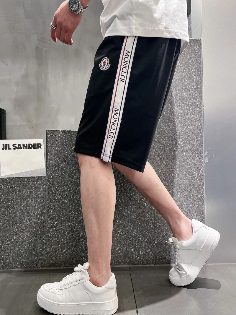 Elegant Moncler Short Pants 141522