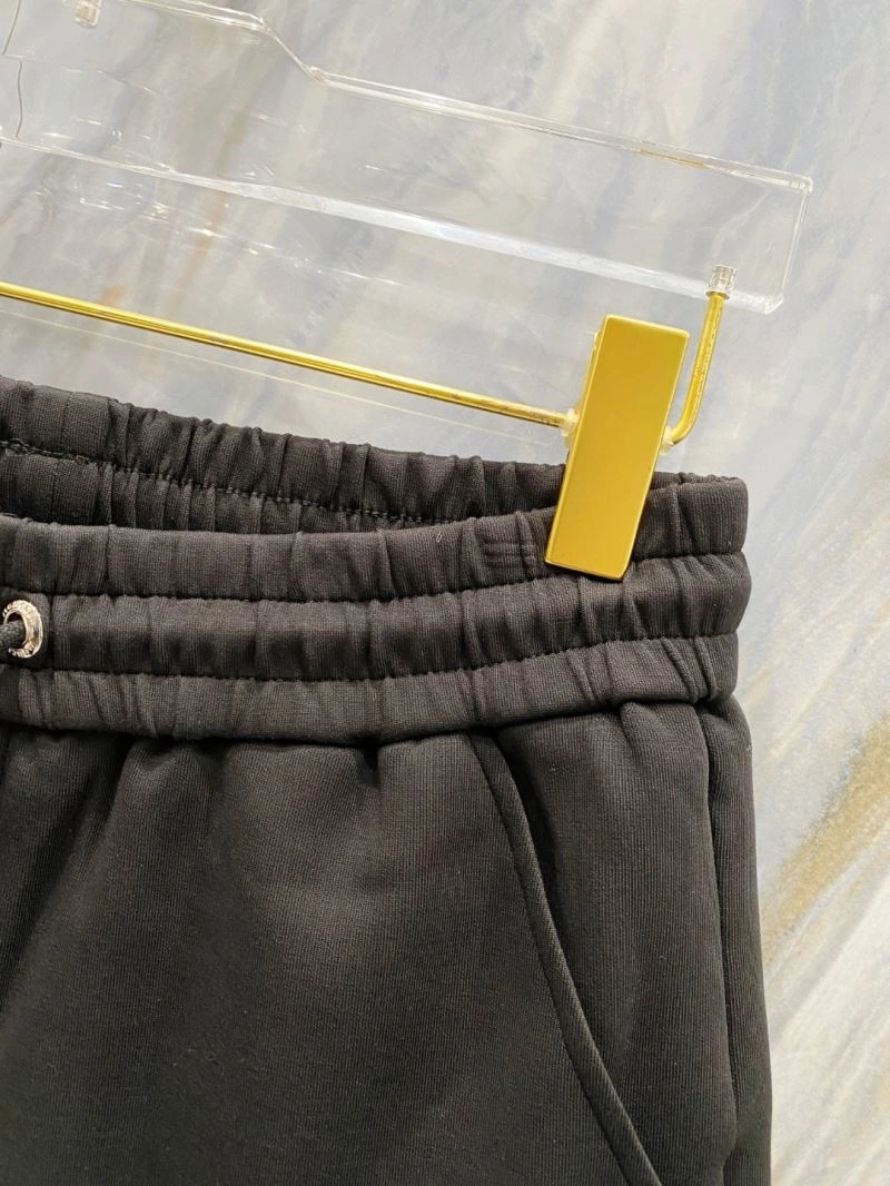 Moncler Short Pants Casual 141124