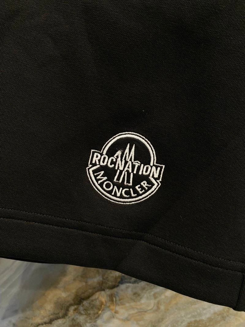 Moncler Short Pants Casual 141124