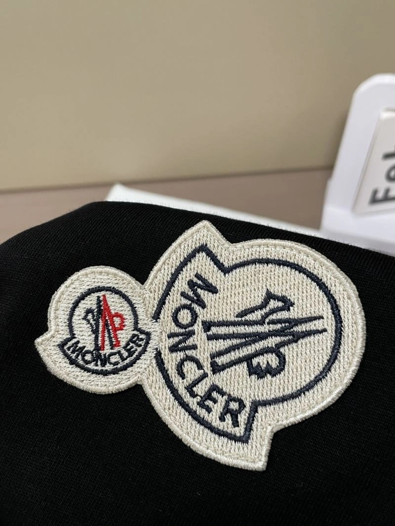 Moncler Short Pants Reliable 141176