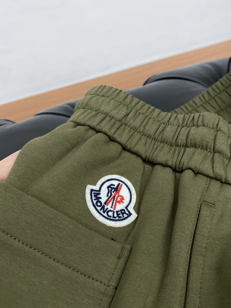 Moncler Short Pants FreshLook 141131