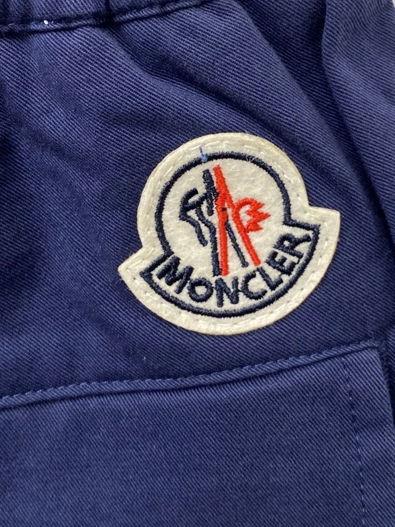Lightweight Moncler Short Pants 140598