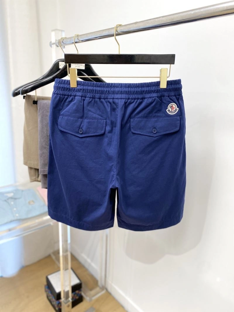 Lightweight Moncler Short Pants 140598