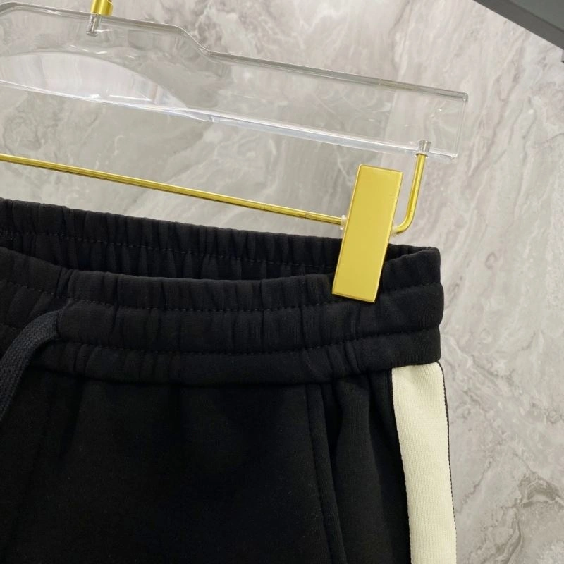 SmoothTexture Moncler Short Pants 140147