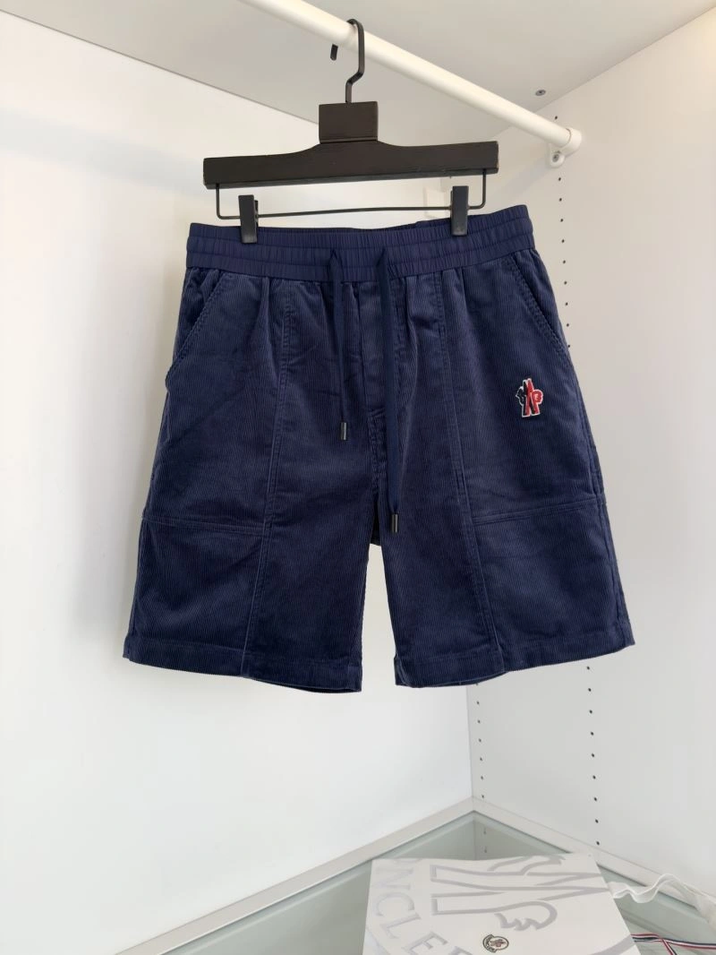 Moncler Short Pants Sophisticated 140141