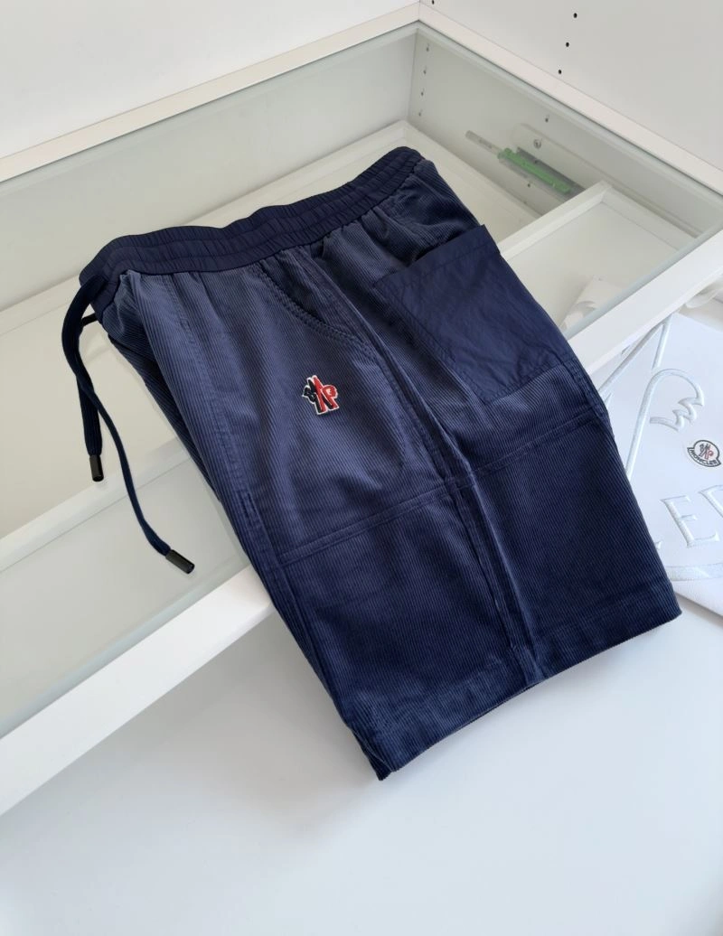 Moncler Short Pants Sophisticated 140141