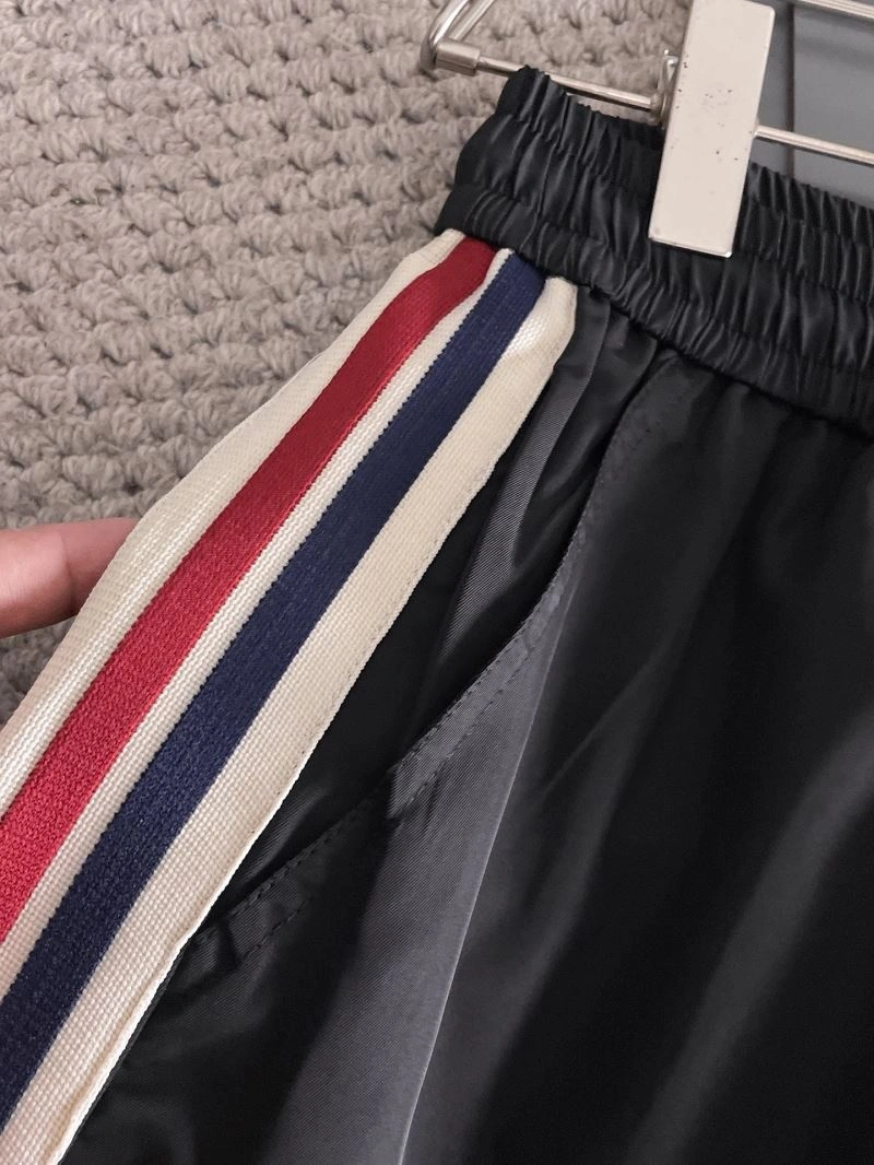 Snug Moncler Short Pants 140140