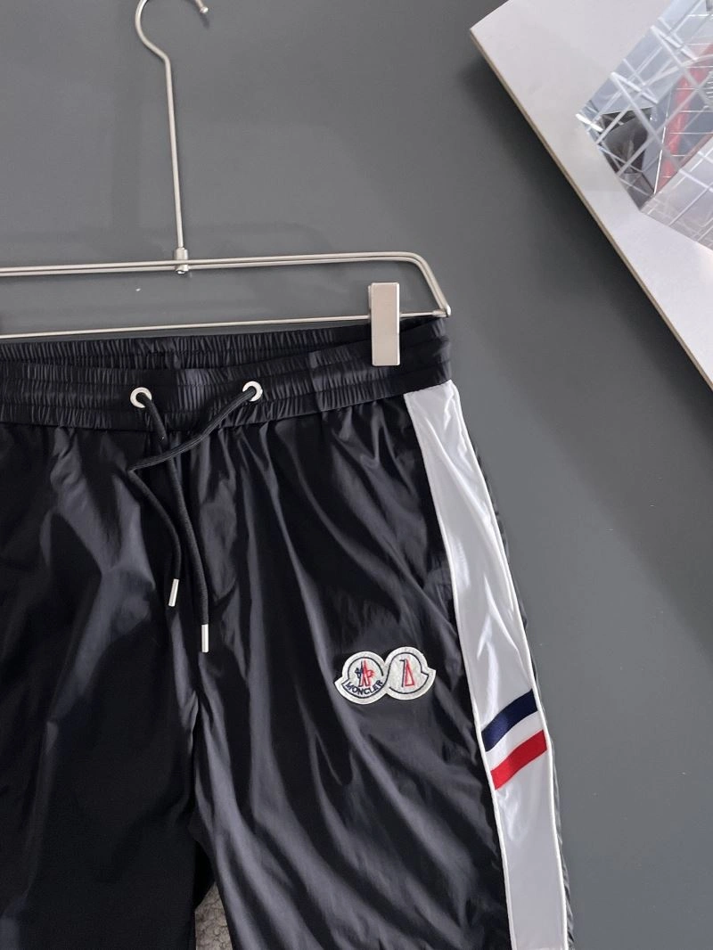 Flexible Moncler Short Pants 140133