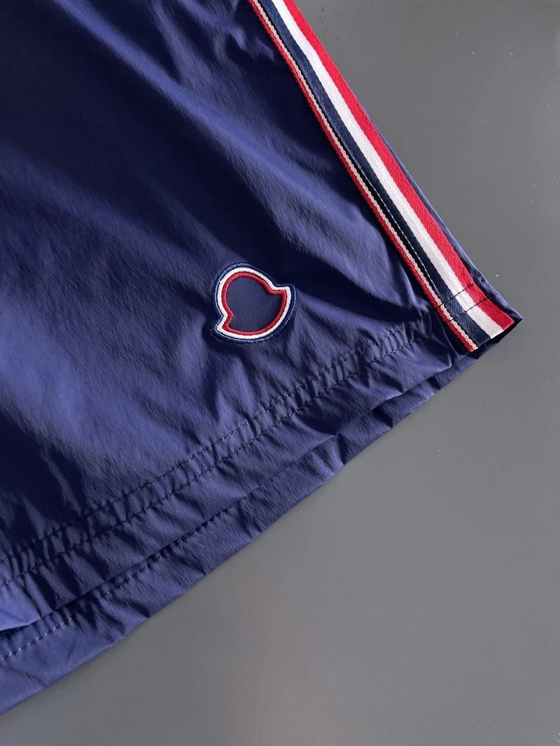 Moncler Short Pants Contemporary 140136