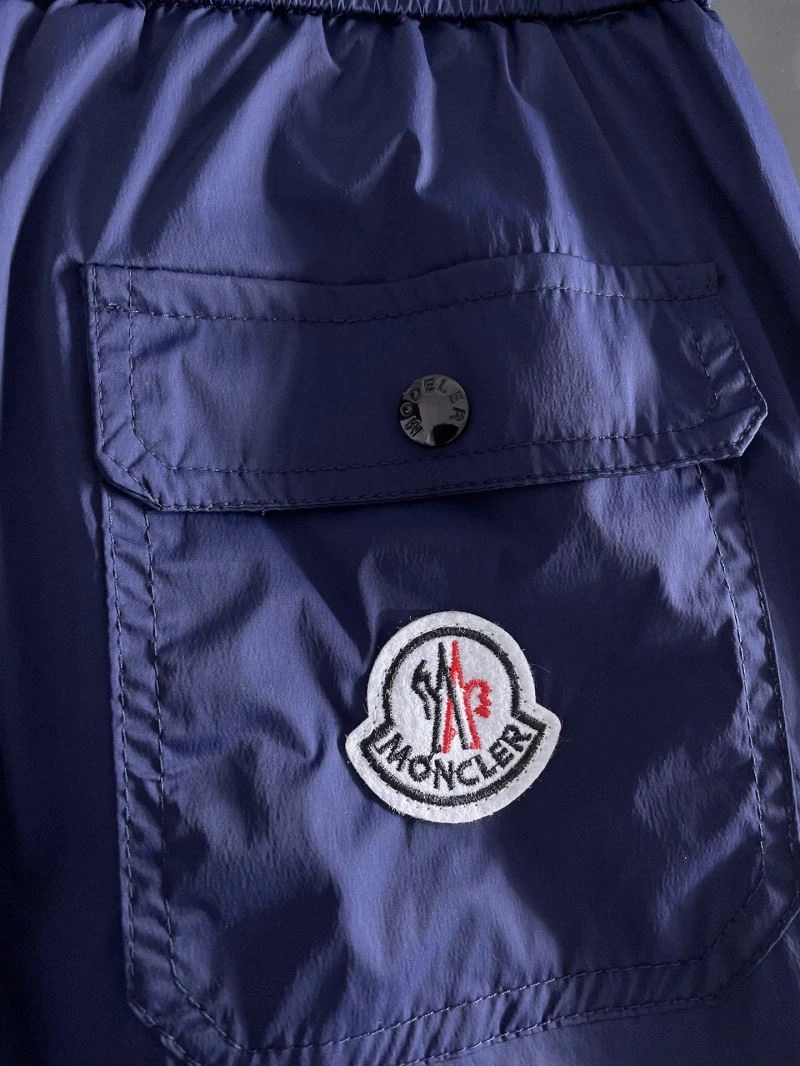 Moncler Short Pants Contemporary 140136