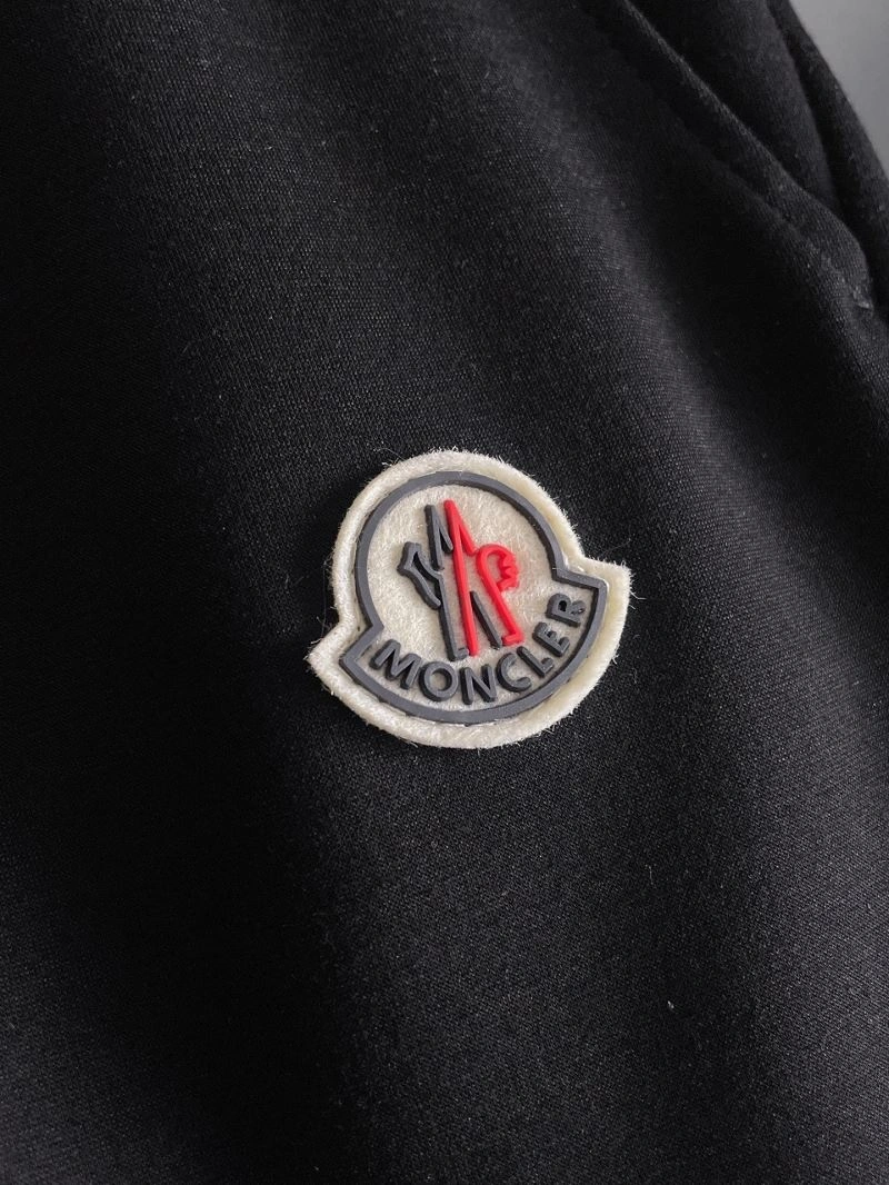 Moncler Short Pants Lightweight 140129