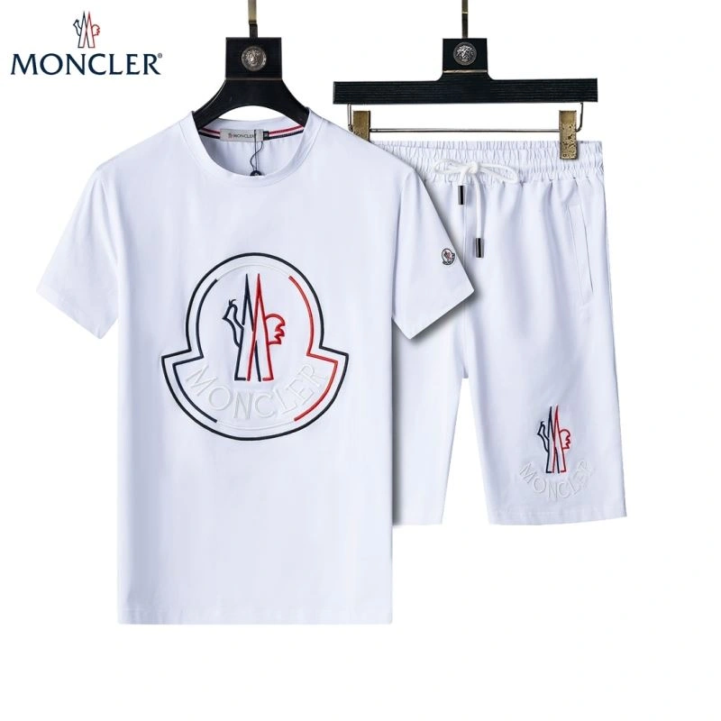 Trendsetting Moncler Short Suits 142746