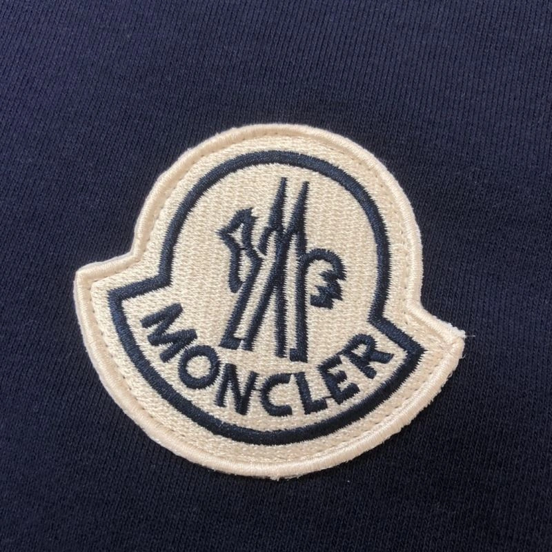 Classic Moncler Short Suits 143199