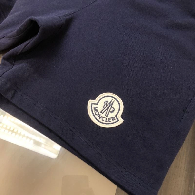 Classic Moncler Short Suits 143199