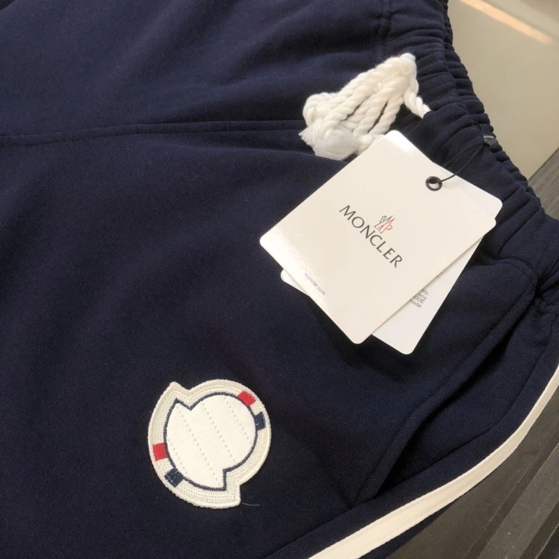 Moncler Short Suits Flexible 143188