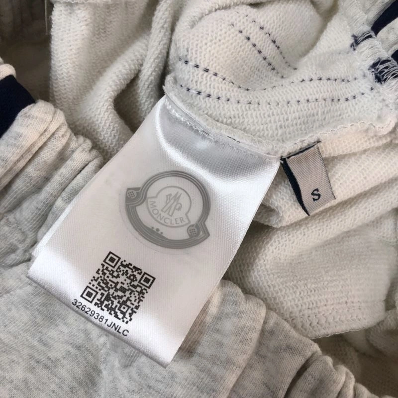 Moncler Short Suits WeatherProof 143183