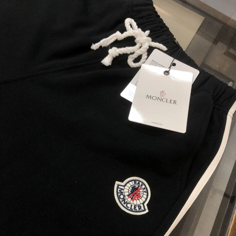 Refined Moncler Short Suits 143182