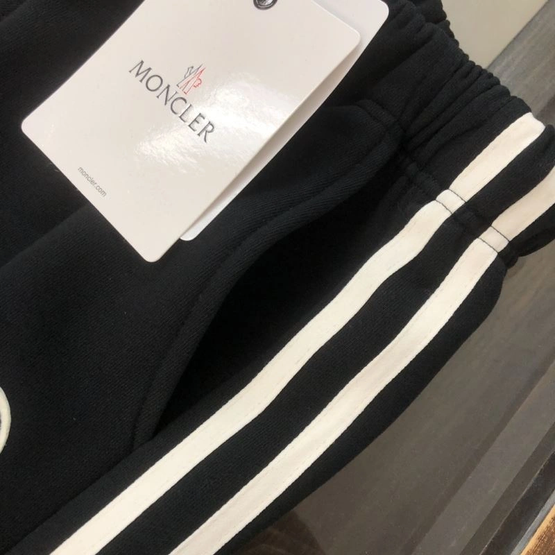 Refined Moncler Short Suits 143182