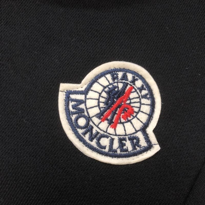 Refined Moncler Short Suits 143182