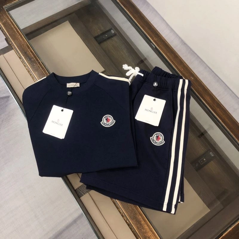 Moncler Short Suits Refined 143180