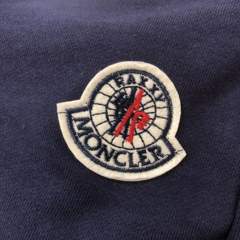 Moncler Short Suits Refined 143180