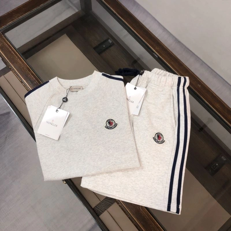 Moncler Short Suits StreetReady 143178
