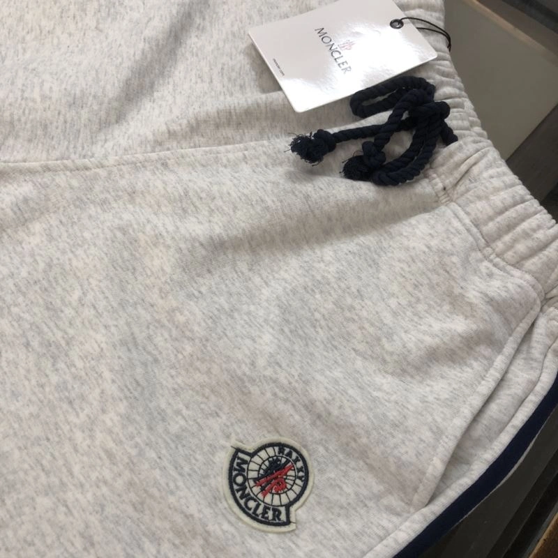Moncler Short Suits StreetReady 143178