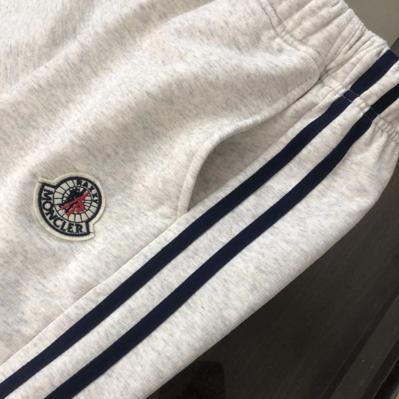 Moncler Short Suits StreetReady 143178