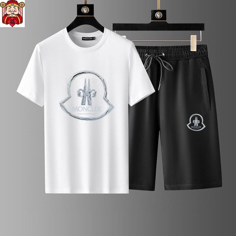 Upgraded Moncler Short Suits 142319