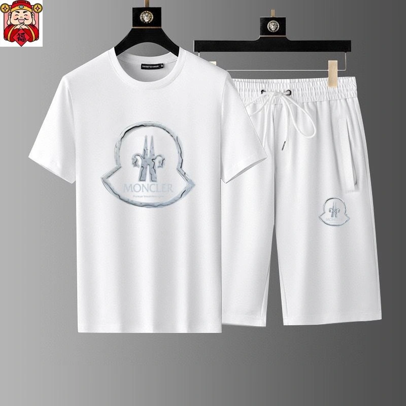 Upgraded Moncler Short Suits 142319
