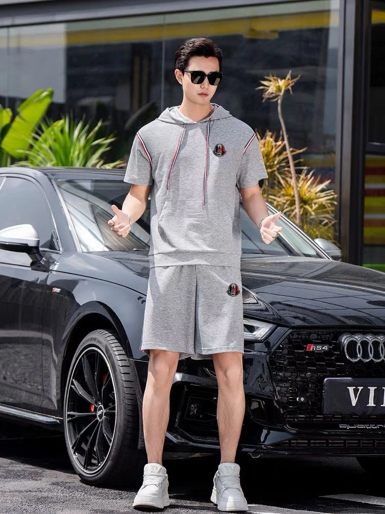 Moncler Short Suits Durable 141789