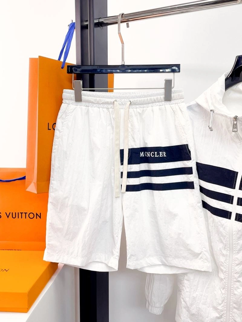 Moncler Short Suits Reliable 141803