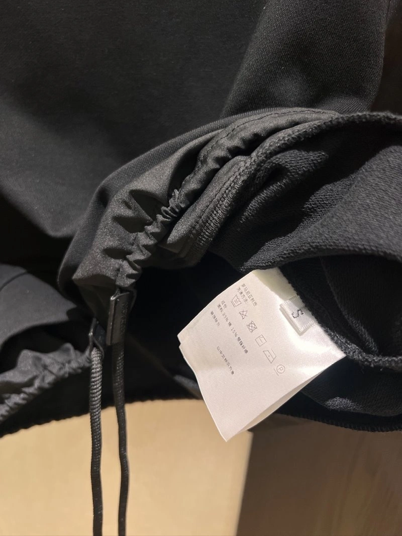 Moncler Short Suits WaterResistant 139591