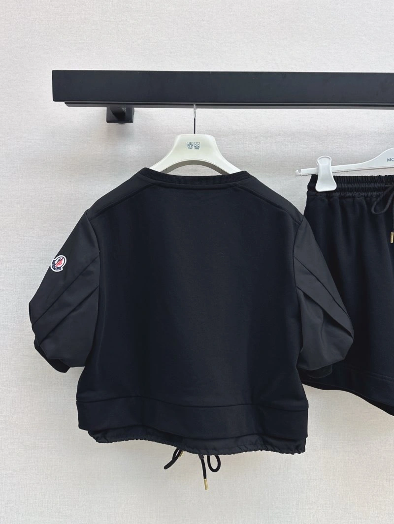 Moncler Short Suits MoistureWicking 139588