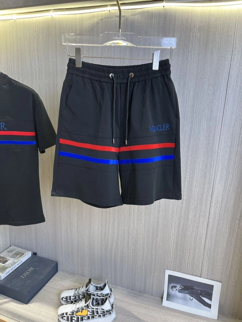 Moncler Short Suits TimelessDesign 141108
