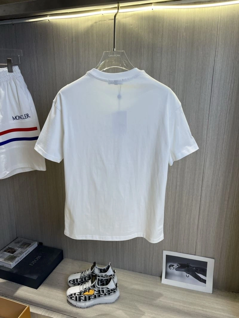 Moncler Short Suits EasyCare 141125