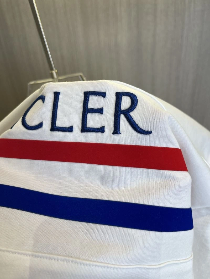 Moncler Short Suits EasyCare 141125