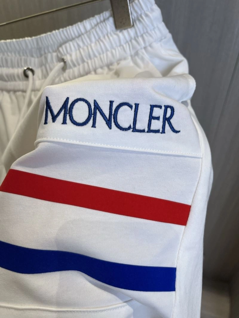 Moncler Short Suits EasyCare 141125