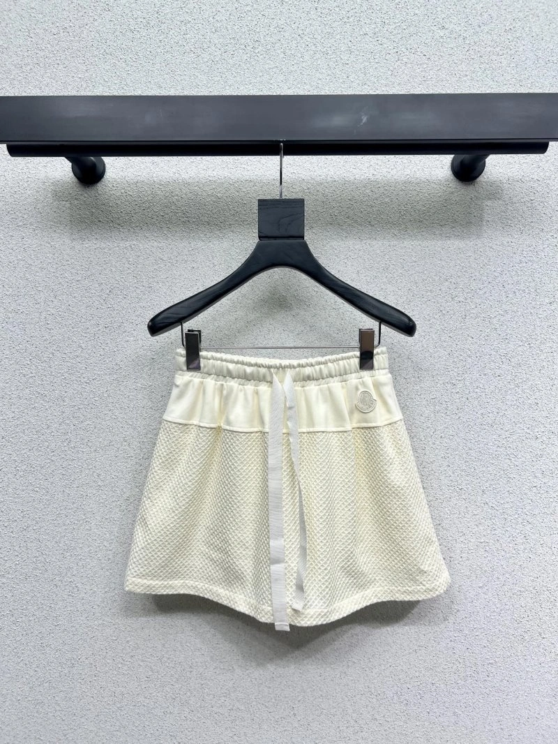 GoAnywhere Moncler Short Suits 139746