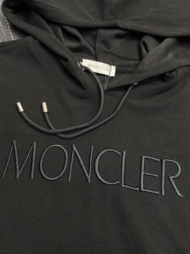 Upgraded Moncler Short Suits 140597