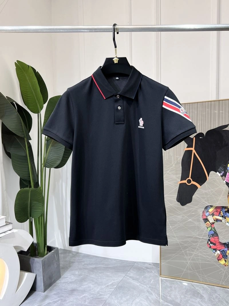 Elegant Moncler Short Suits 140594