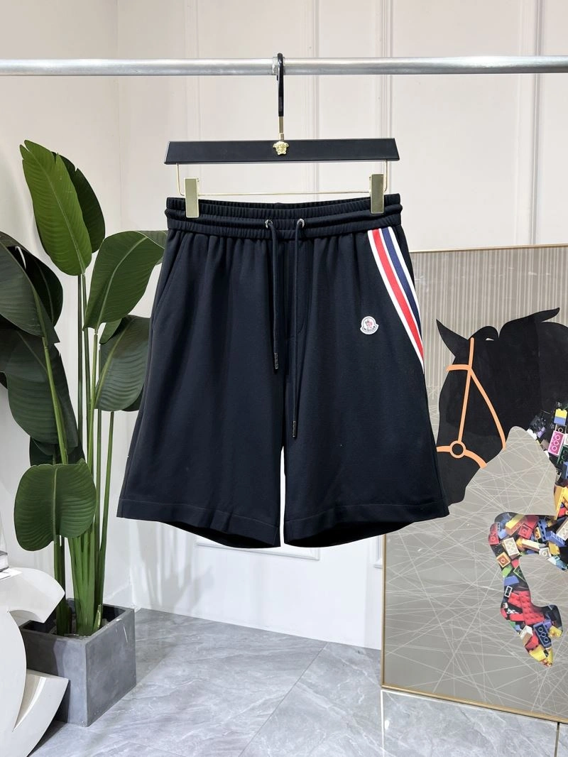 Elegant Moncler Short Suits 140594