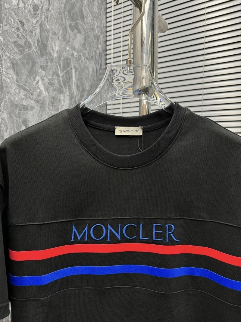 Moncler Short Suits AllSeason 140612
